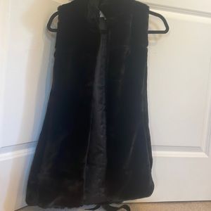 Tuckernuck fur vest size Small LIKE NEW